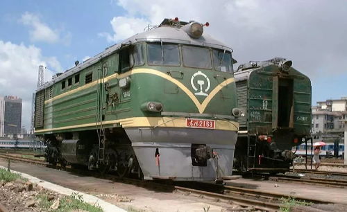 西瓜、橘子、老虎、藍(lán)貓……讓人大開(kāi)眼界的中國(guó)火車(chē)機(jī)車(chē)簡(jiǎn)譜及花名